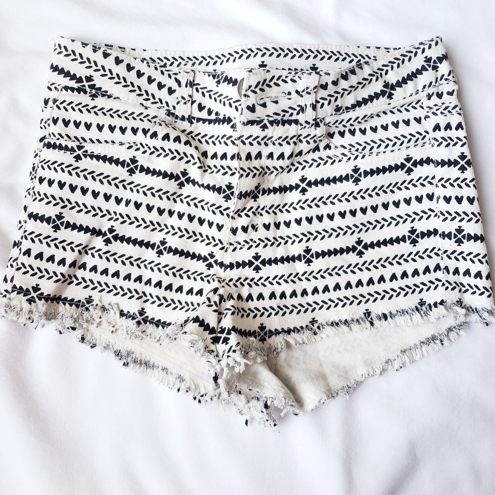 H&M • tribal print shorts
